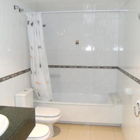 Mestral 1-1 * L' Escala