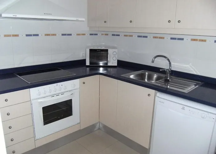 Mestral 1-1 Apartament *
